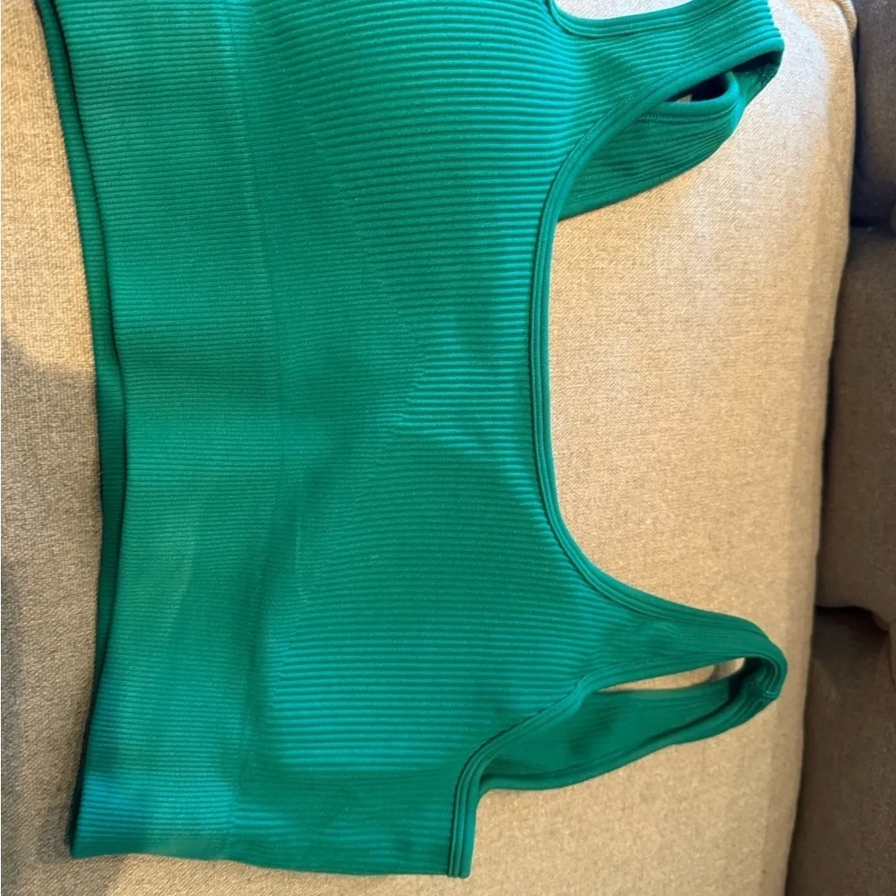 Emerald Green Seamless Ribbed Set - Picture 2 of 6